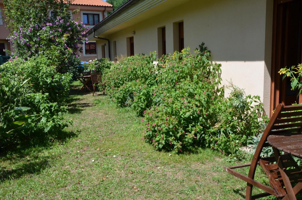 Hotel Arenas De Cabrales- Apartamentos 外观 照片